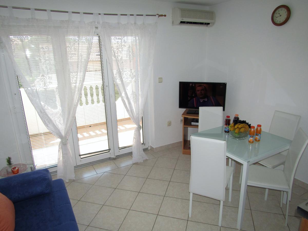 Apartments Kokor Vodice Zewnętrze zdjęcie